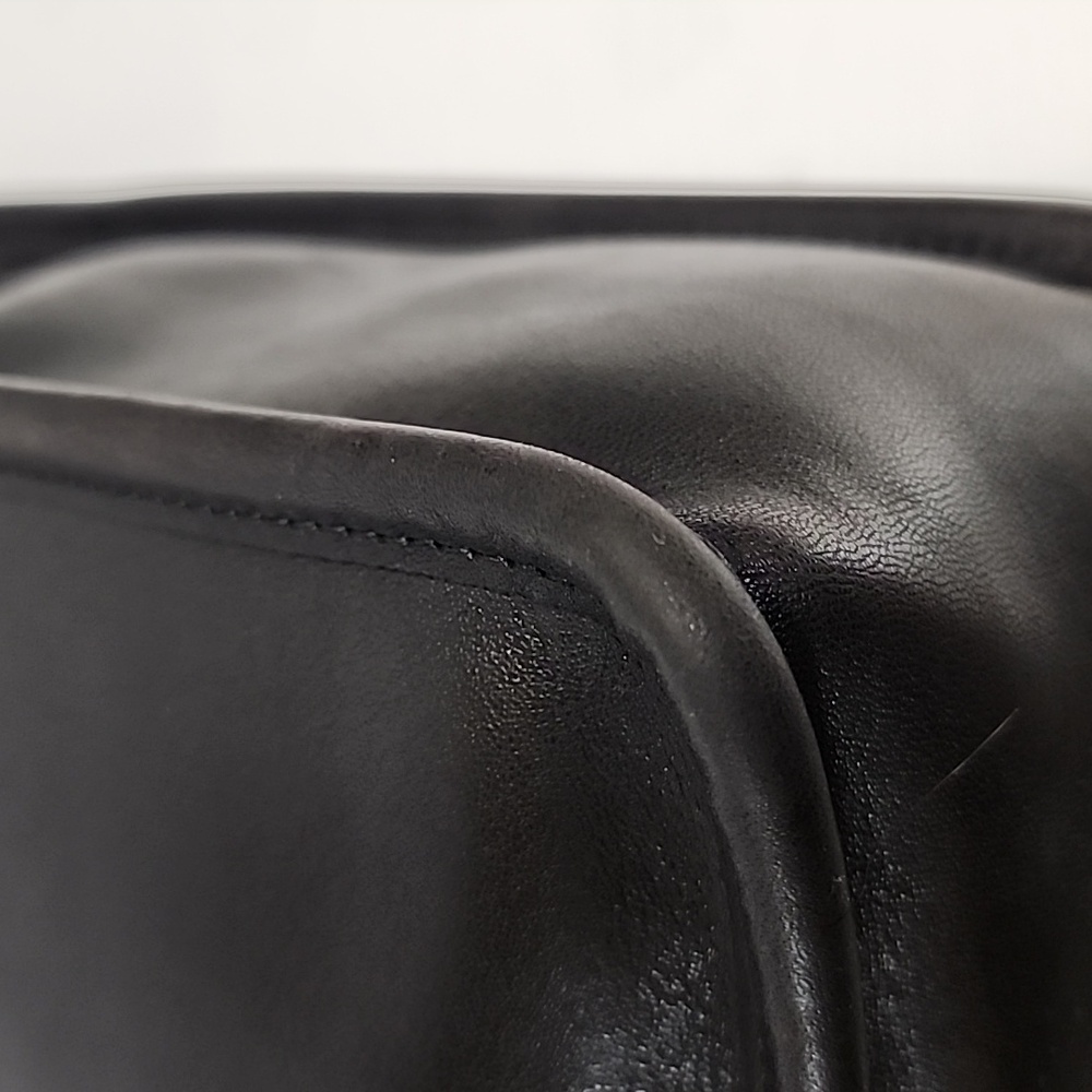 SOLD Vintage Coach Black/Brass Willis #9927 - Picture 13 of 17